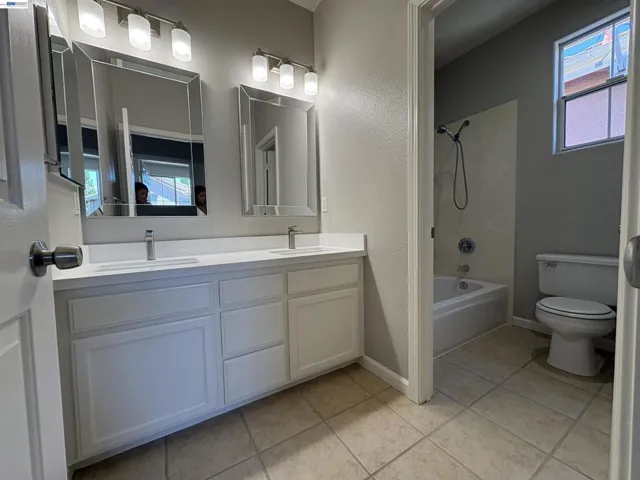 439 Kent Dr., Mountain View, California 94043
