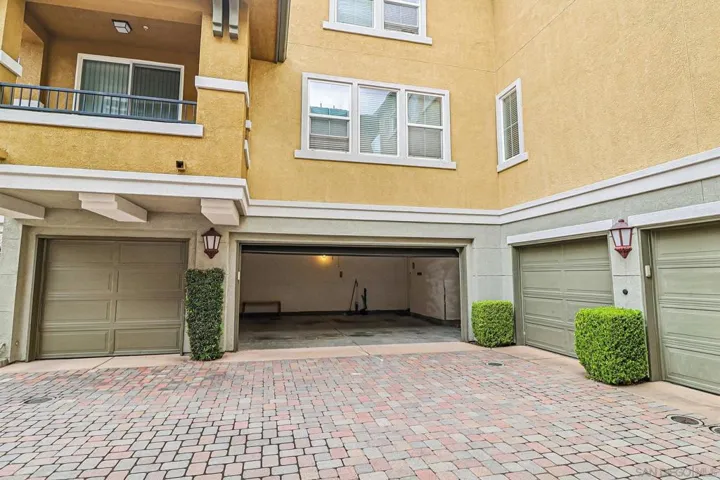 152 Via Montisi, Santee, California 92071
