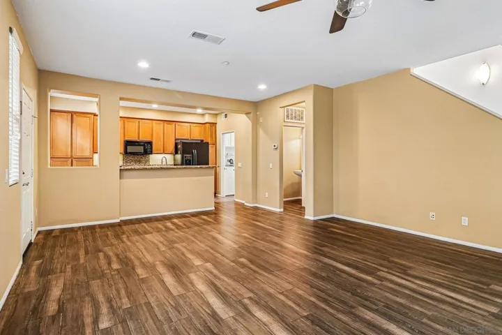 152 Via Montisi, Santee, California 92071