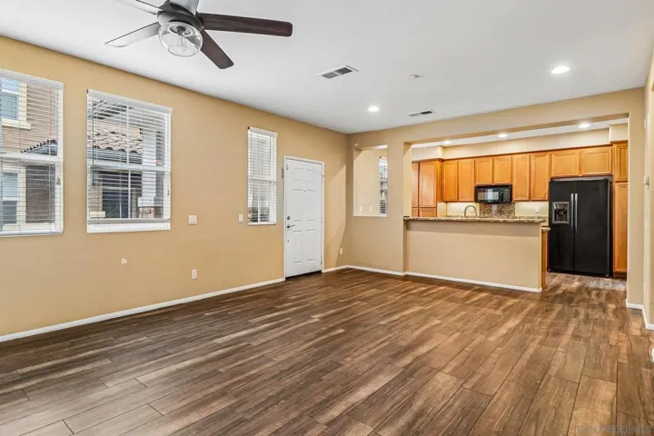 152 Via Montisi, Santee, California 92071
