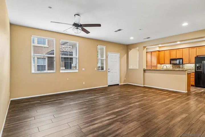 152 Via Montisi, Santee, California 92071
