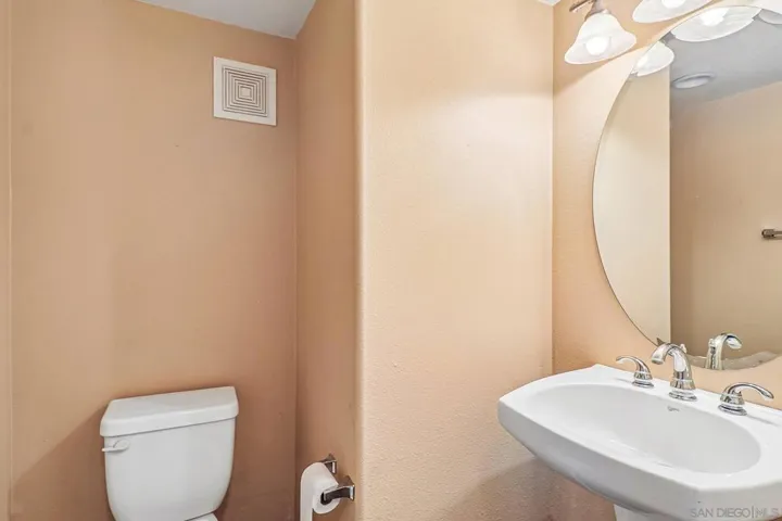 152 Via Montisi, Santee, California 92071
