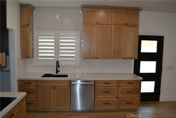 12747 Hilltop Drive B, Redlands, California 92373