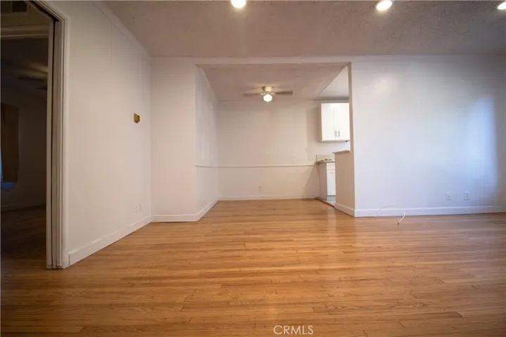 Living room/dining room