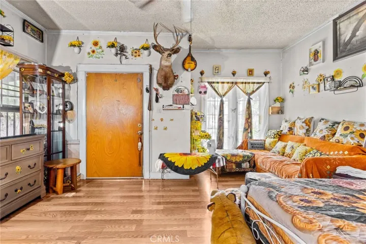 1154 N Wilton, Los Angeles, California 90038