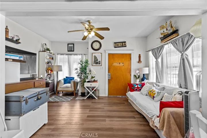 1154 N Wilton, Los Angeles, California 90038