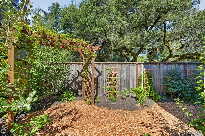 300 Village Lane, Scotts Valley, California 95066
