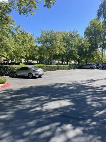 7021 Koll Center Parkway, Pleasanton, California 94566-3181