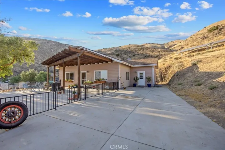 6931 Sierra, Agua Dulce, California 91390