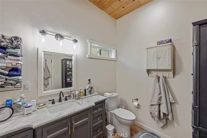 6931 Sierra, Agua Dulce, California 91390