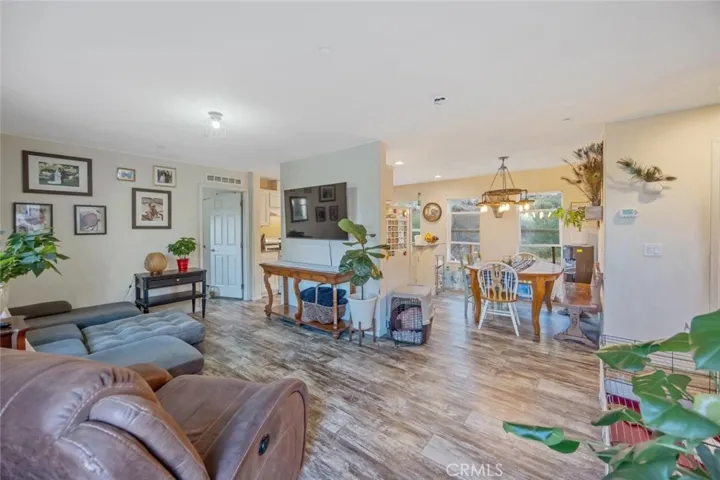 6931 Sierra, Agua Dulce, California 91390