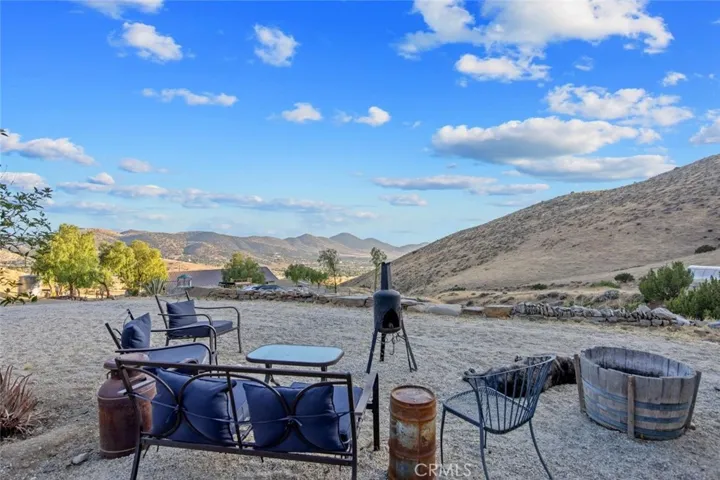 6931 Sierra, Agua Dulce, California 91390