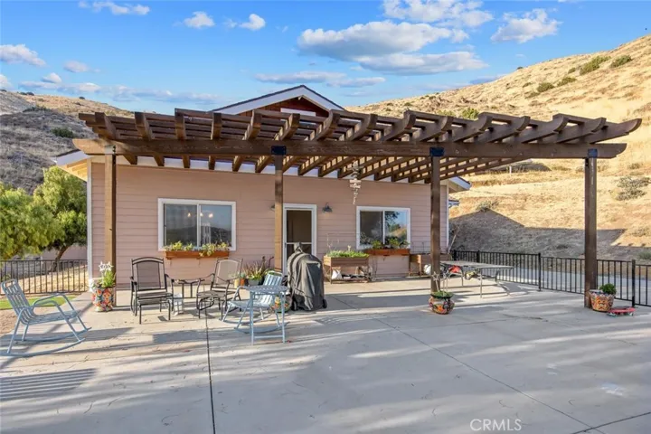 6931 Sierra, Agua Dulce, California 91390