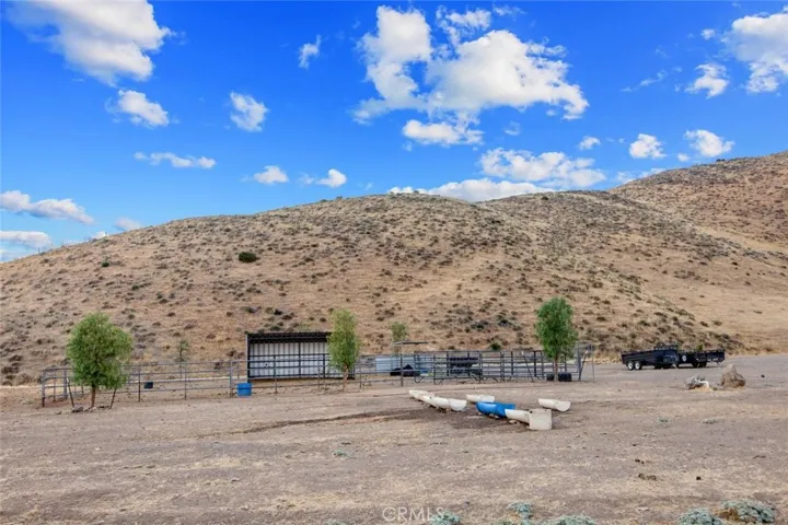 6931 Sierra, Agua Dulce, California 91390