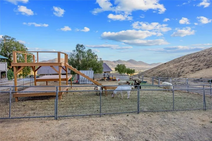 6931 Sierra, Agua Dulce, California 91390