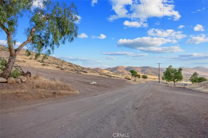 6931 Sierra, Agua Dulce, California 91390