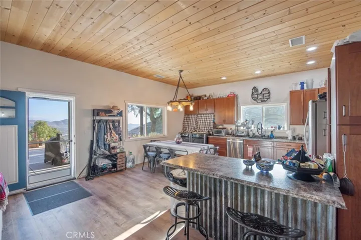 6931 Sierra, Agua Dulce, California 91390