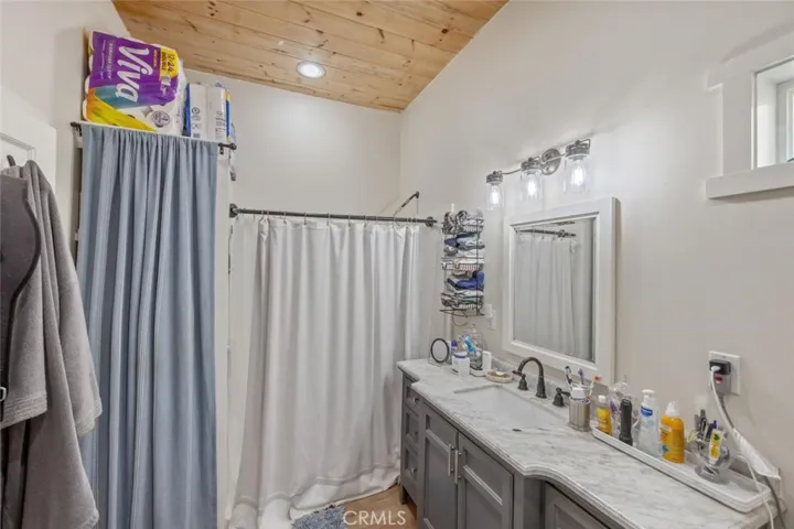 6931 Sierra, Agua Dulce, California 91390