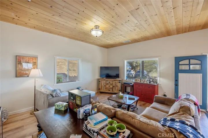 6931 Sierra, Agua Dulce, California 91390