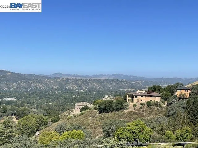 506 Oakshire Place, Alamo, California 94507