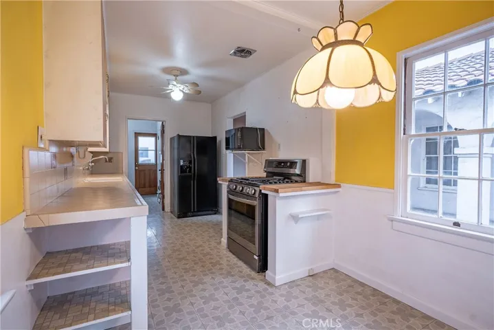 175 W 9th, Upland, California 91786