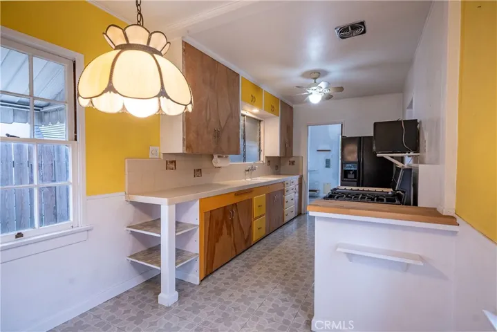 175 W 9th, Upland, California 91786