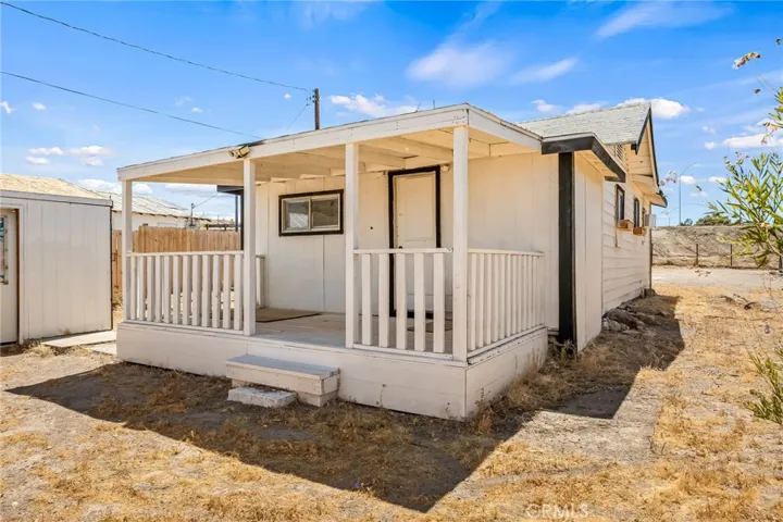 441 F, Needles, California 92363