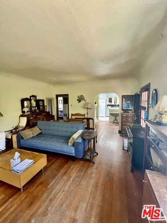 705 Superba Avenue, Venice, California 90291 — photo 4