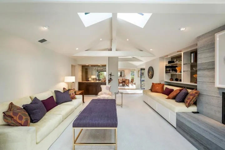 578 Cresta Vista Lane, Portola Valley, California 94028