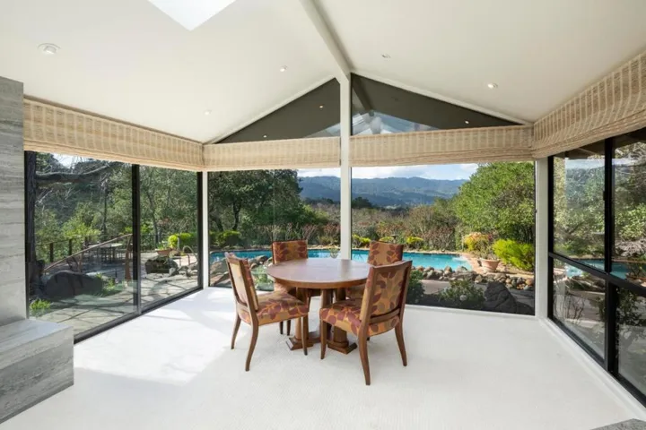 578 Cresta Vista Lane, Portola Valley, California 94028