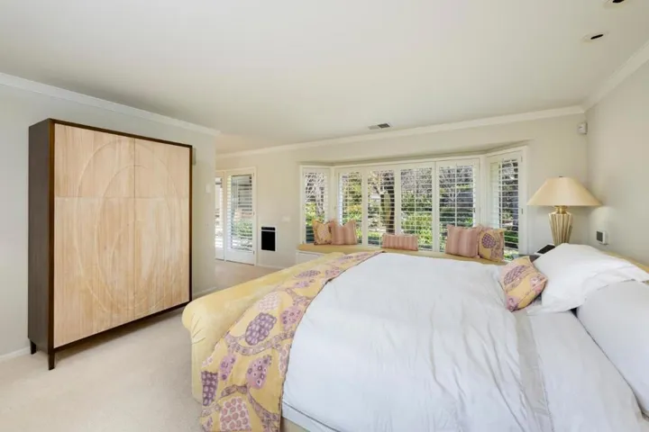 578 Cresta Vista Lane, Portola Valley, California 94028