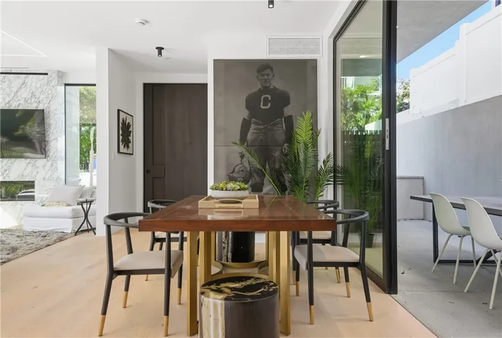 400 Heliotrope, Corona Del Mar, California 92625
