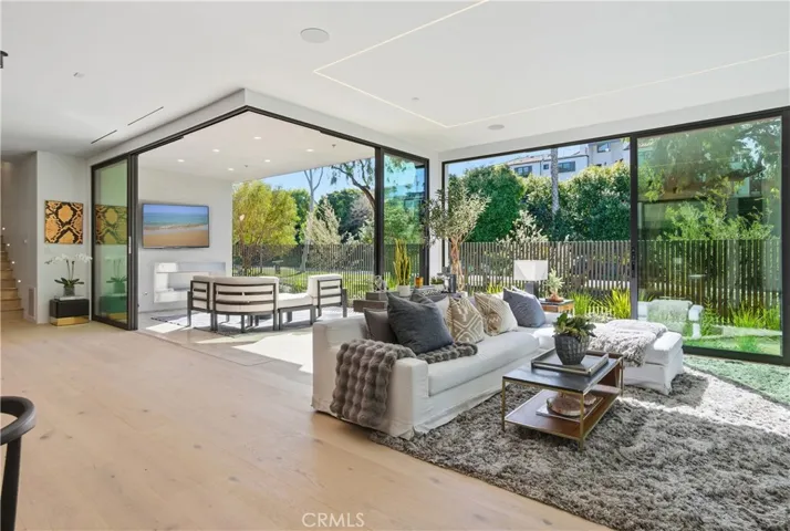 400 Heliotrope, Corona Del Mar, California 92625