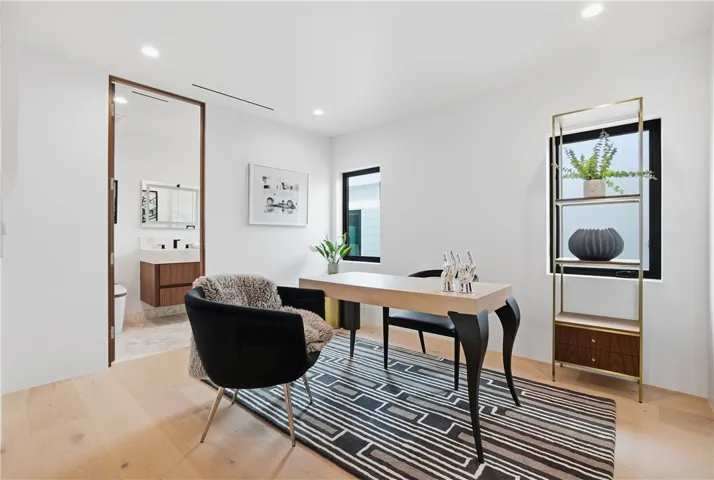 400 Heliotrope, Corona Del Mar, California 92625