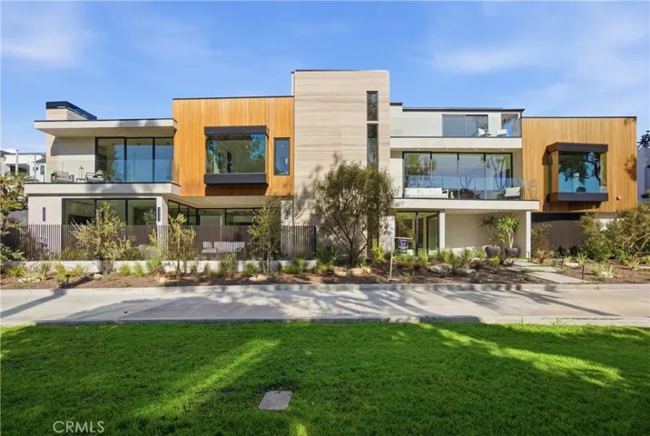 400 Heliotrope, Corona Del Mar, California 92625