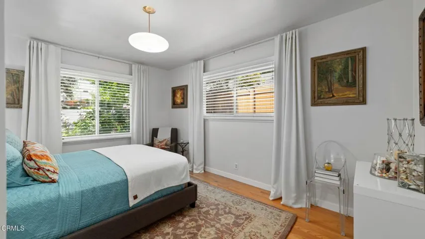 2030 N Altadena-032