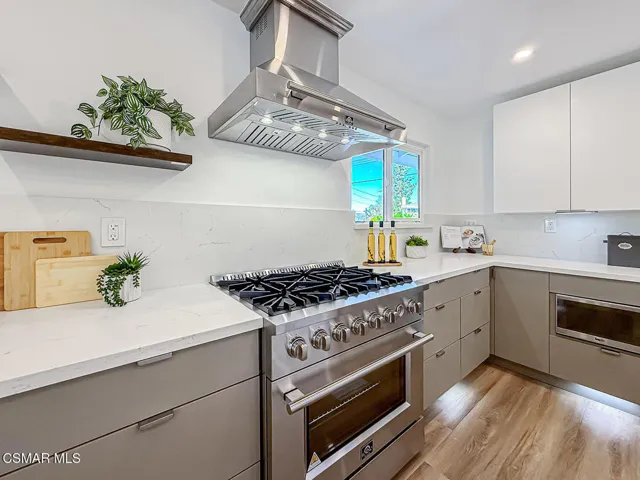 cFamily and Kitchen8