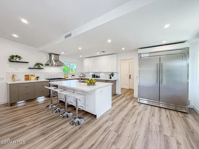 cFamily and Kitchen5