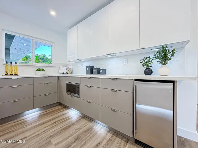 cFamily and Kitchen11