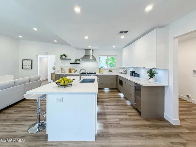 cFamily and Kitchen13