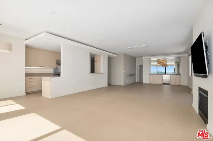 1 Northstar Street 101, Marina Del Rey, California 90292