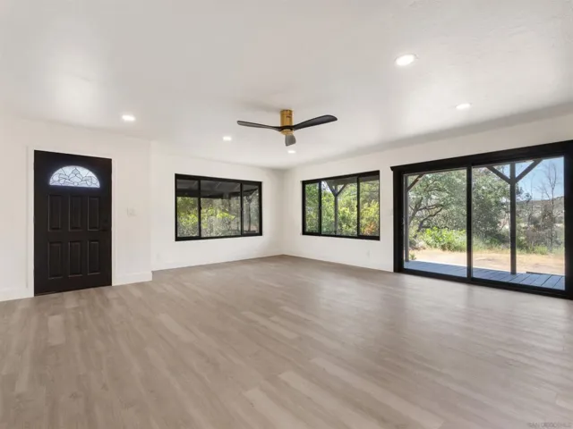1331 Ramblewood, Alpine, California 91901