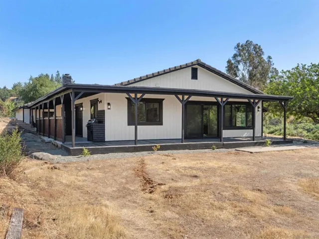1331 Ramblewood, Alpine, California 91901