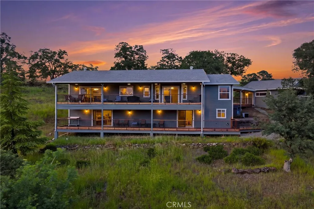 19415 Dallas Ct