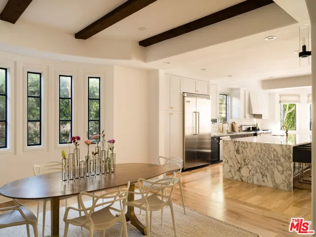 859 S Gretna Green Way, Los Angeles, California 90049