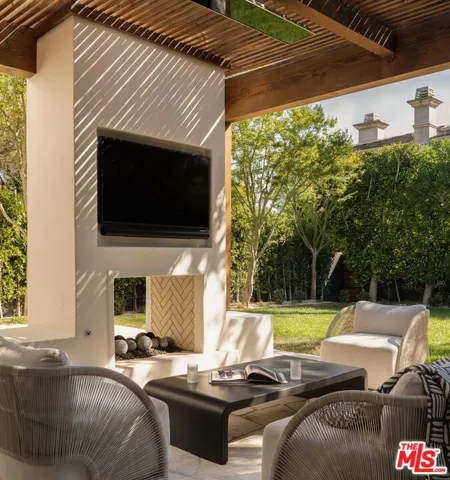859 S Gretna Green Way, Los Angeles, California 90049