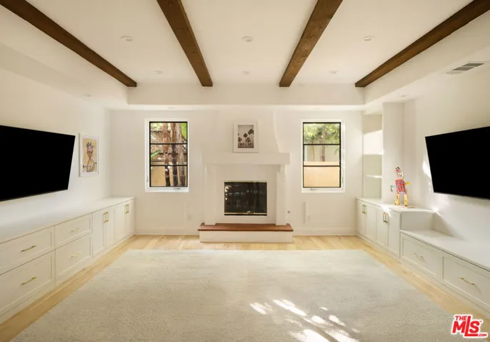 859 S Gretna Green Way, Los Angeles, California 90049