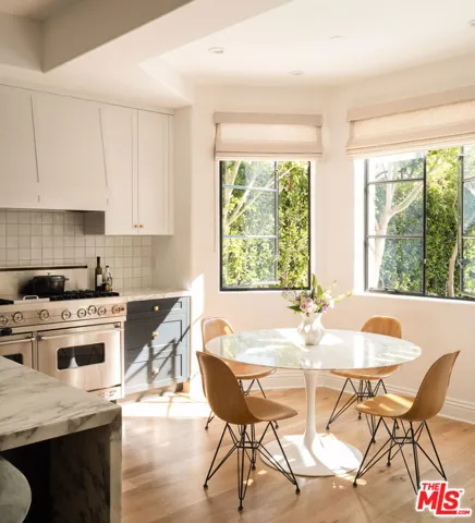 859 S Gretna Green Way, Los Angeles, California 90049