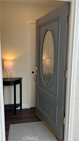 Foyer.