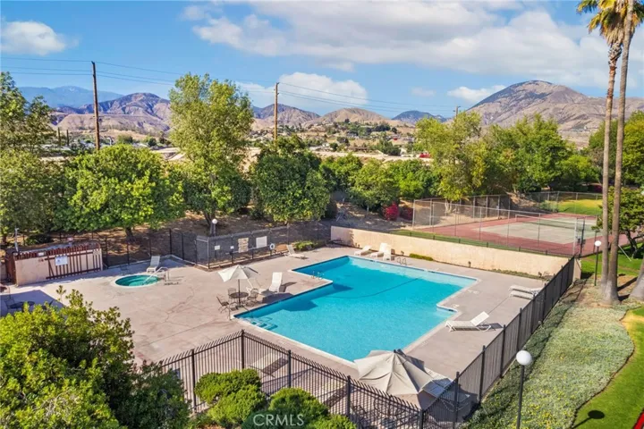 2112 Hawthorne Court, San Bernardino, California 92404